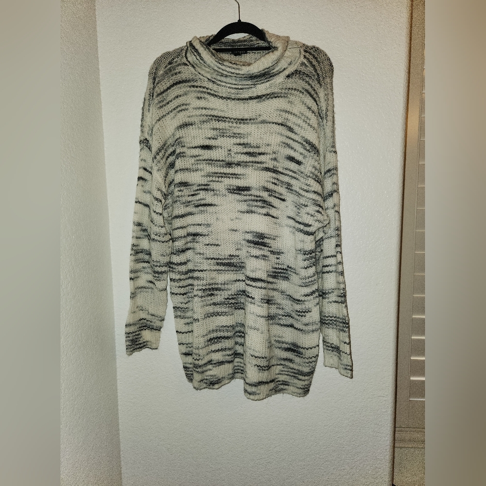 Torrid Pullover Turtle Neck Sweater Size 3 NWOT - Picture 5 of 14